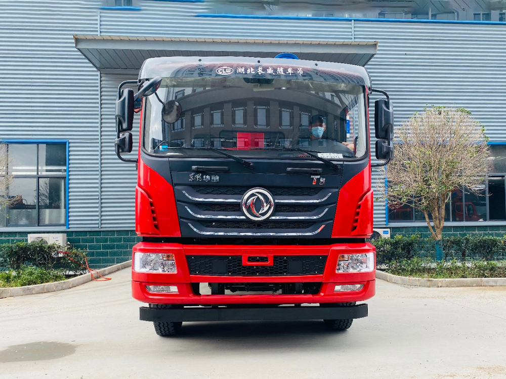 國六東風(fēng)T5后雙橋新飛工12噸五節(jié)直臂吊機隨車吊